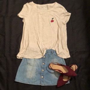 Soft and sexy Flowy tee